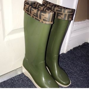 fendi ugg boots squirrel